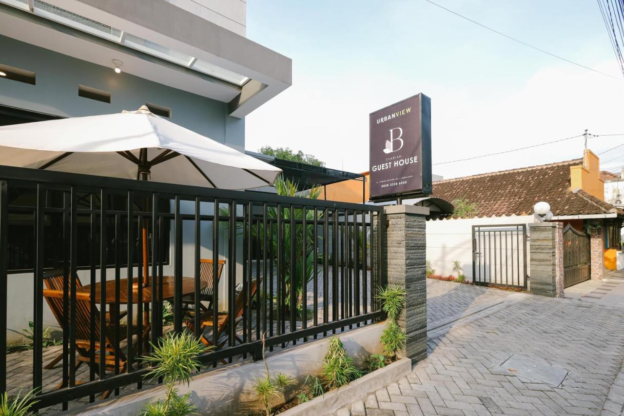 Urbanview B Syariah Lumajang By Reddoorz Hotel Bagian luar foto